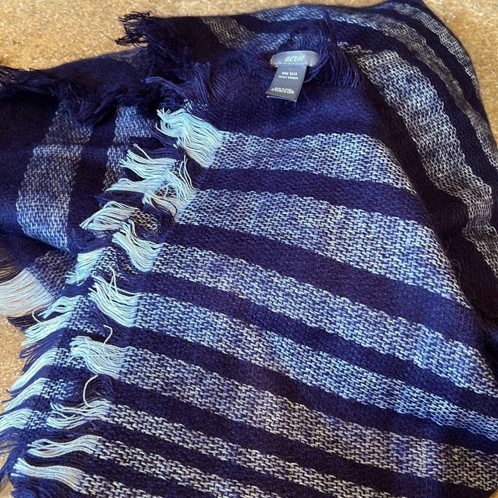 Aerie scarf